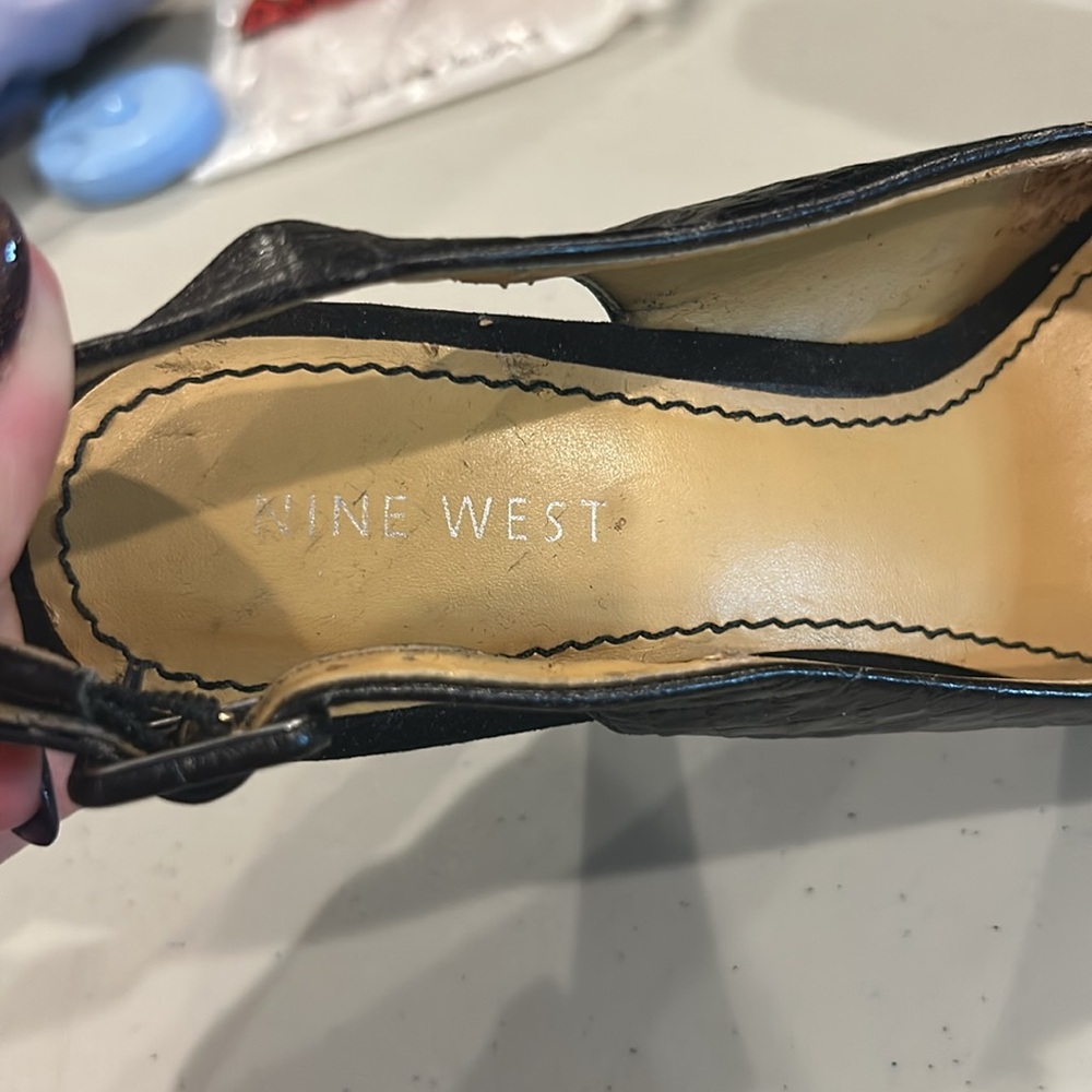 Nine West Black Heels Classic Elegance - Picture 2 of 4